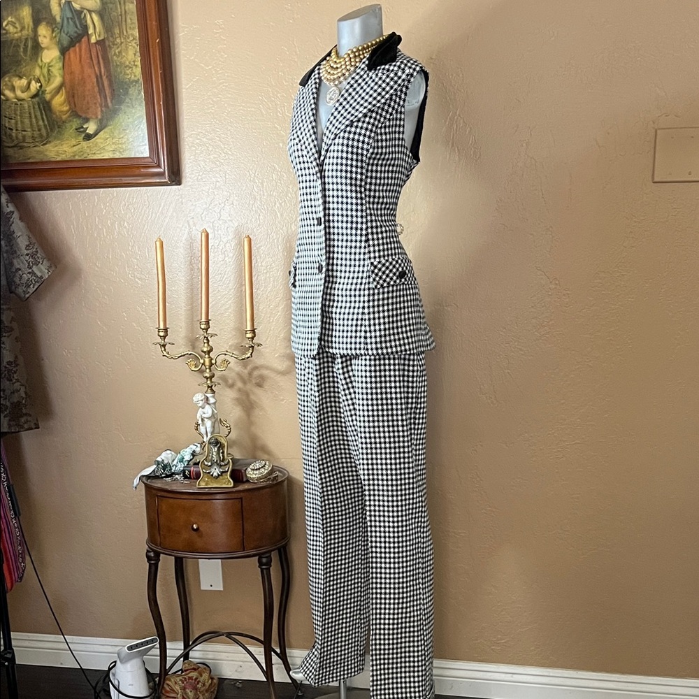 Vintage Alex Colman Houndstooth Black & White 1970's Pantsuit.  SZ L
